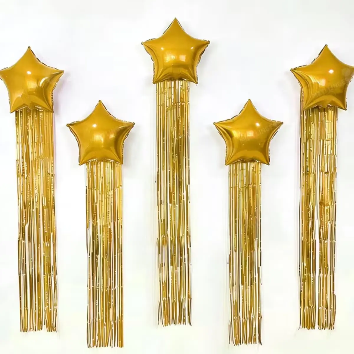 Kit Cascata Estelar 5 Balões Estrela 18 Pol + Cortina 1x2m Dourado | Kit Festa com Balões Estrela 18 Pol e Cortina Metalizada