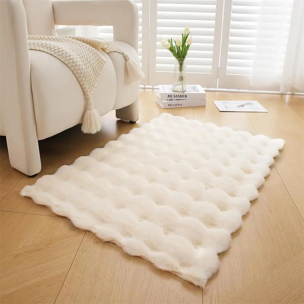 Tapete Macio Pelo de Coelho de Pelúcia Branco 50x80cm | Extra Fofo, Suave, Antiderrapante, Luxo Premium, Bubble