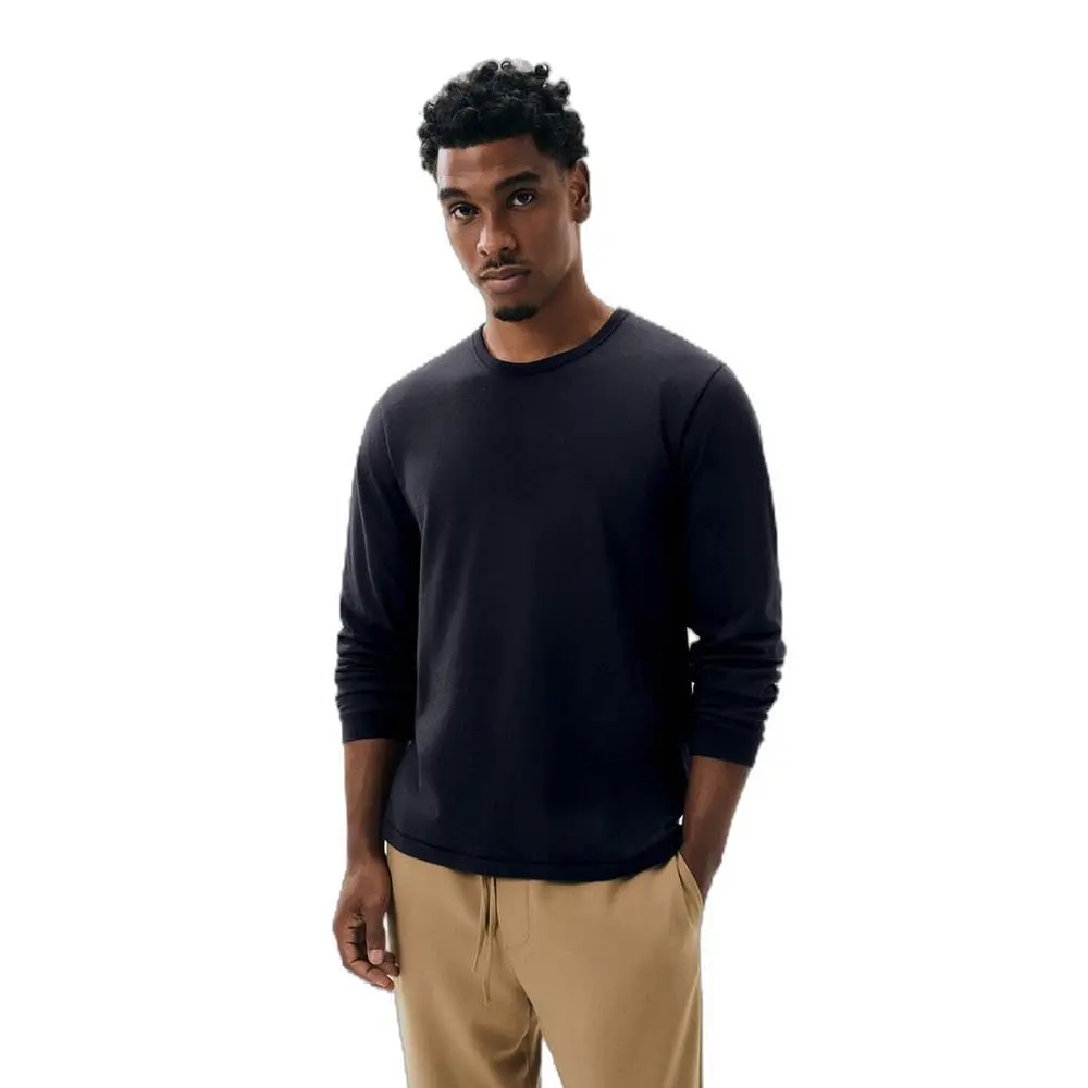 Camiseta Slim Hering Masculina Básica Manga Longa Gola U