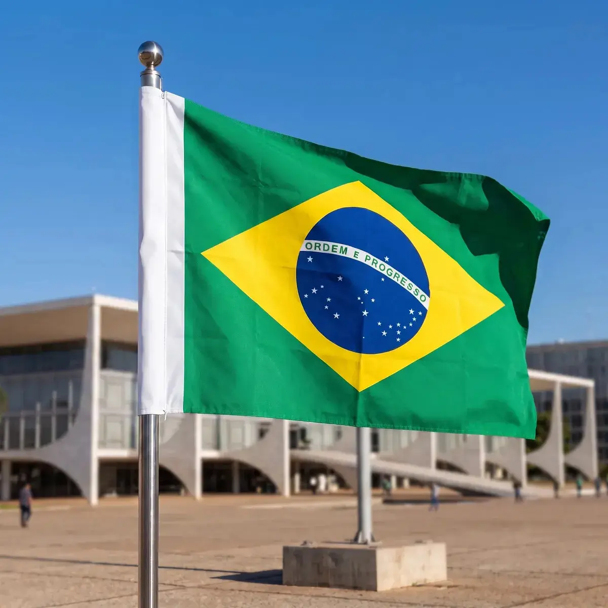 Bandeira do Brasil 1,3x0,9m Poliéster Reforçada Retangular Pendurável Semana da Independência Decoração Cívica Casa Carro Festa Eventos Sociais Educação Orgulho Nacional 7 de Setembro