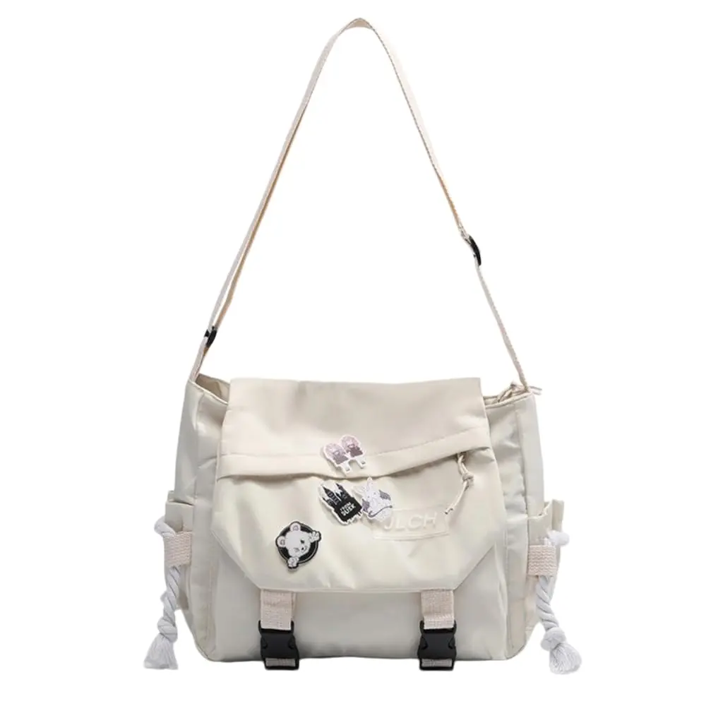 CHENXIAOHONG Bolsa mensageiro feminina grande com alça transversal, estilo escolar, com patches e opção com ursinho – bolsa de ombro espaçosa para faculdade e dia a dia.