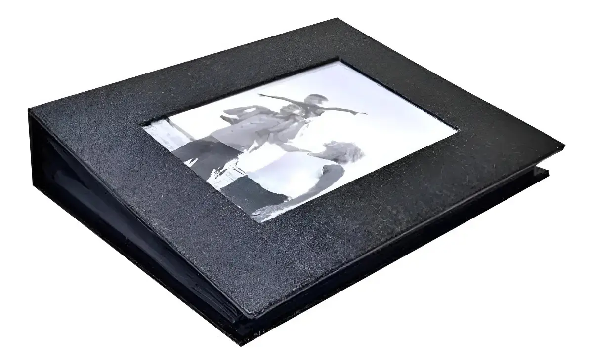 Álbum Fotográfico Luxo P/200 Fotos 10x15 Capa Personalizada Cor Preto - 1