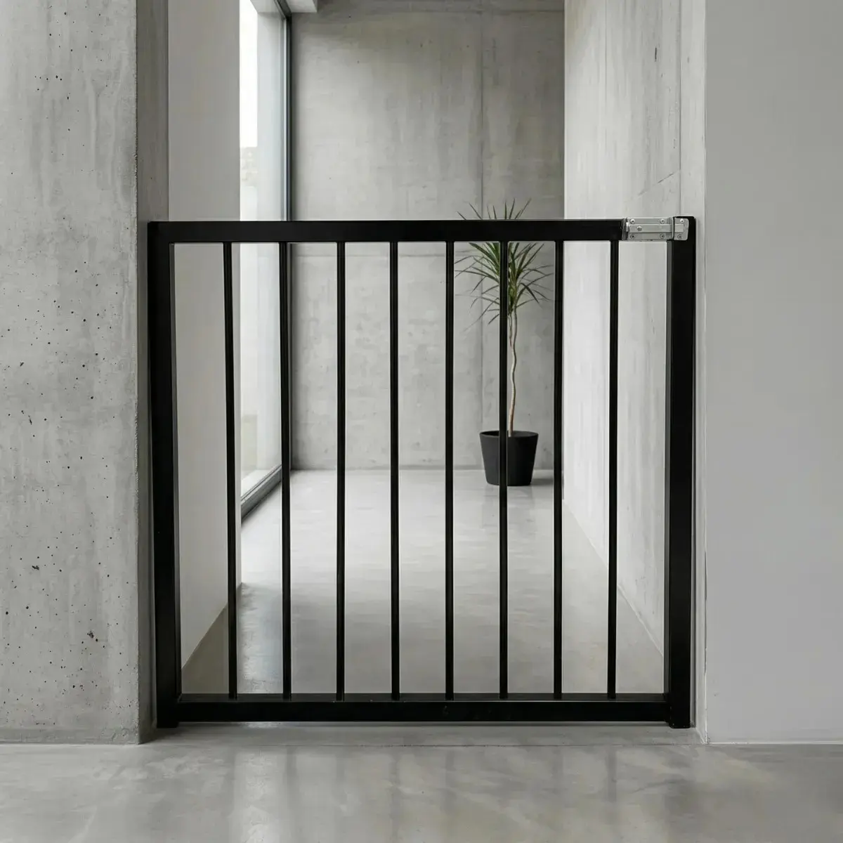 Portão Pet Corredor Fixo Parafusado Parede 80cm Segurança Cor Preto - 1