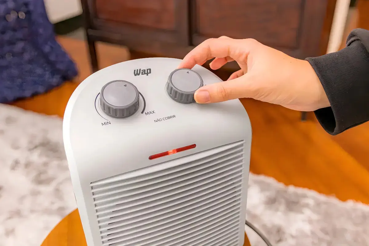 WAP Air Heat FW009371 Aquecedor Elétrico Portátil 3 em 1 220V Potência 2000W Triplo Sistema Segurança thumbnail 8