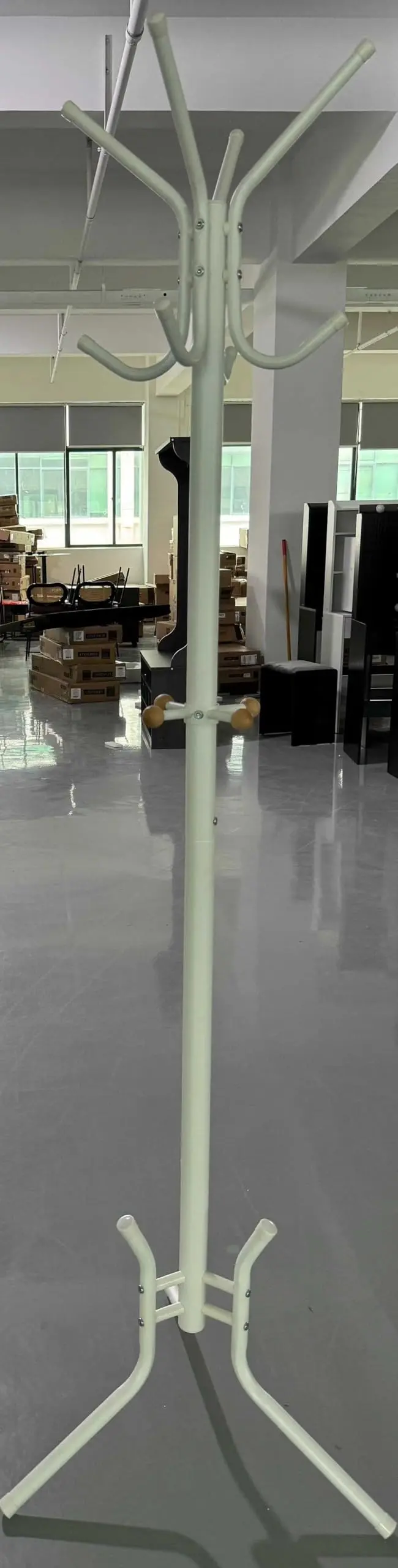 SONGMICS Cabideiro de Pé, Árvore de Casacos, Cabide de Metal, Independente, 53,5 x 178 cm, 12 Ganchos para Roupas, Chapéus, Bolsas, Branco Pérola BRRCR017W01 - 1