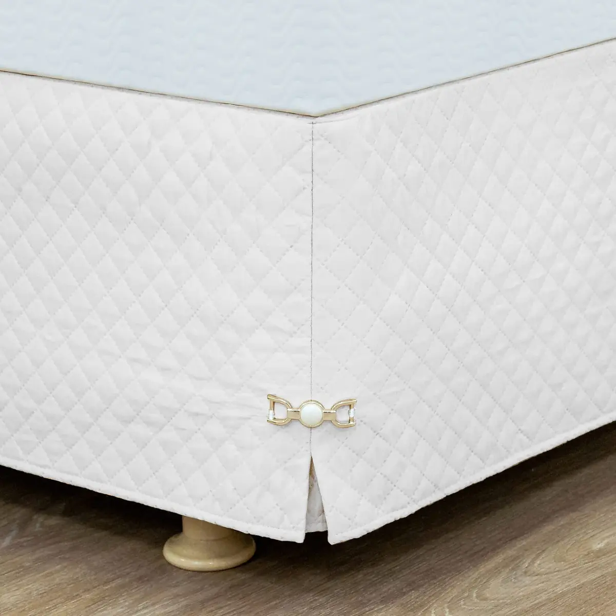 Saia para Cama Box Solteiro Matelada com Pingente - Branco (Branco, Solteiro)