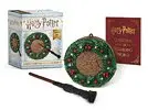 [Imposto Incluso] Harry Potter: Hogwarts Christmas Wreath and Wand Set: Lights Up! - 1