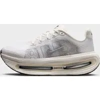 Tênis Nike Vomero Premium Feminino