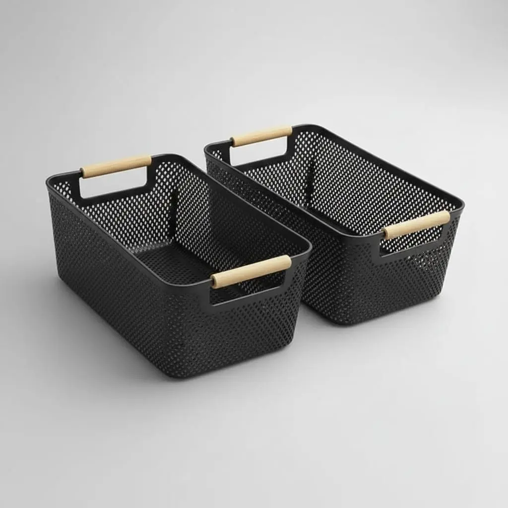 Kit Organizador Multiuso Com 2 Cestos Retangulares em Plástico Vazado com Alças de Madeira Preto Para Roupas e Acessórios - 2 Cestos (Preto)