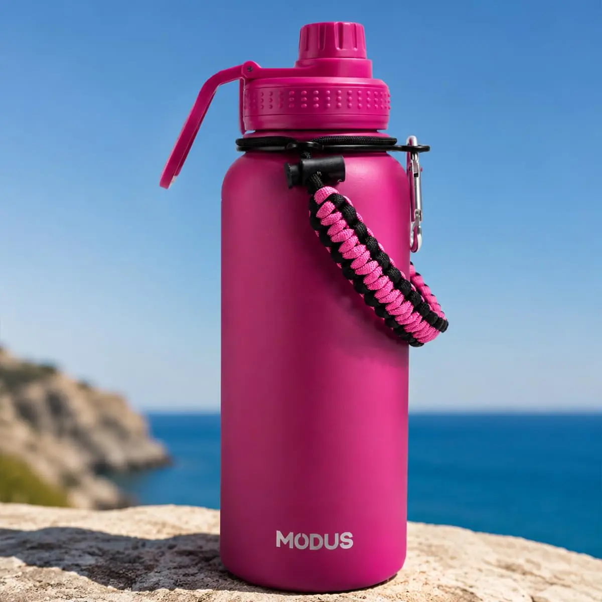 Garrafa Térmica 950ml de Inox, Parede Dupla, Isolamento a Vácuo | Bico Antivazamento, Com Alça de Paracord, Mantém Quente e Gelado (Rosa Choque)