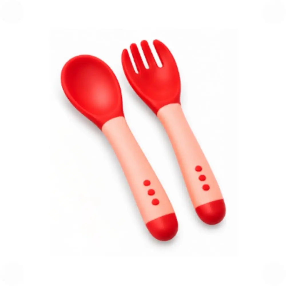 Conjunto De Colher E Garfo Infantil De Silicone (Vermelho) | Cabo Ergonômico, Para Primeiras Refeições, Cores Vibrantes, Material Seguro, 2 Peças