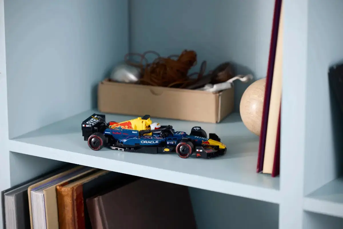 LEGO Speed - Oracle Red Bull Racing RB20 F1 - 251 Peças - 77243 thumbnail 4