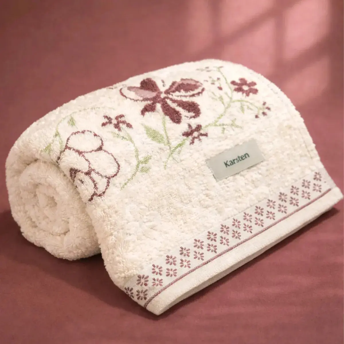 Toalha De Rosto Karsten Yuna 100% Algodão Barra Floral Macia Cor Marfim 60267/28 - 1