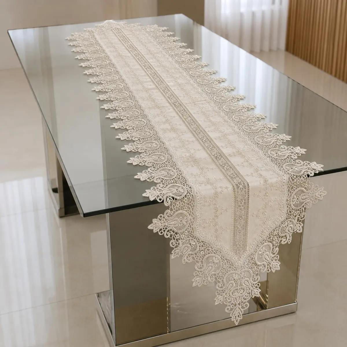 Caminho de Mesa 40x180cm em linho premium e Renda Guipir, Passadeira Bordada para Mesa Posta, Sala jantar e Cozinha, Caqui,Marrom,Bege,Branco (Bege) - 1