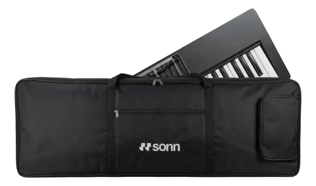 Capa Bag para Teclado Musical Marca SONN SN-30 Material Oxford 200 Preta Zíper Duplo 2 Bolsos Externos para Acessórios Alça Mochila Costas e Mão Medidas 100x42x14cm Proteção Universal Armazenamento