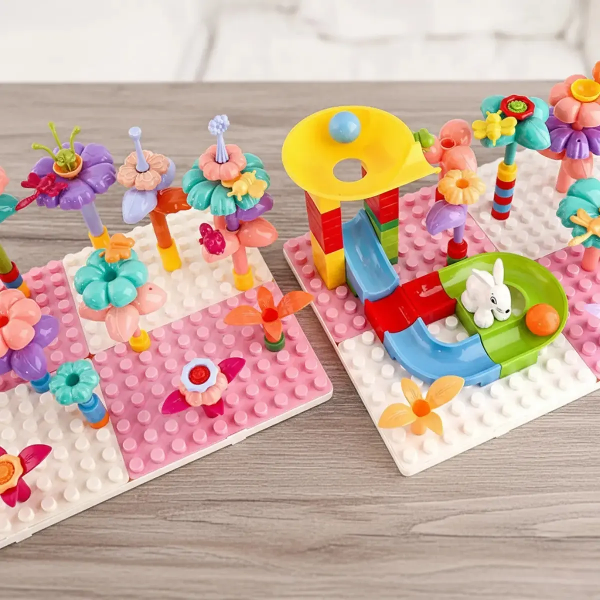Mesa de Atividades Infantil 2 em 1 com Cadeira Orelhinha para Blocos de Montar e Desenhar Rosa thumbnail 2