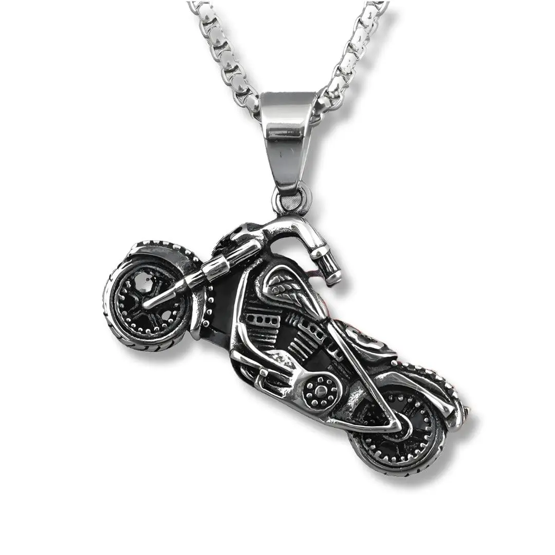Colar Masculino Motociclista em Aço Inox com Pingente "Chopper Fantasma" – Estilo Biker, Resistência e Atitude – Acompanha Bolsa de Veludo