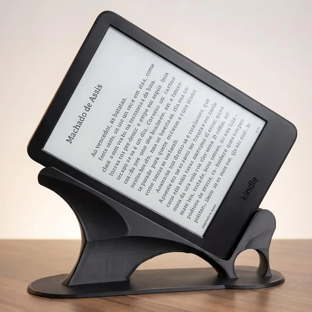 Suporte Inclinado para Kindle, iPad e Tablet - Apoio para Ler Deitado Preto | Leitura Deitada, Uso Multidispositivo, Design Inclinado - 1