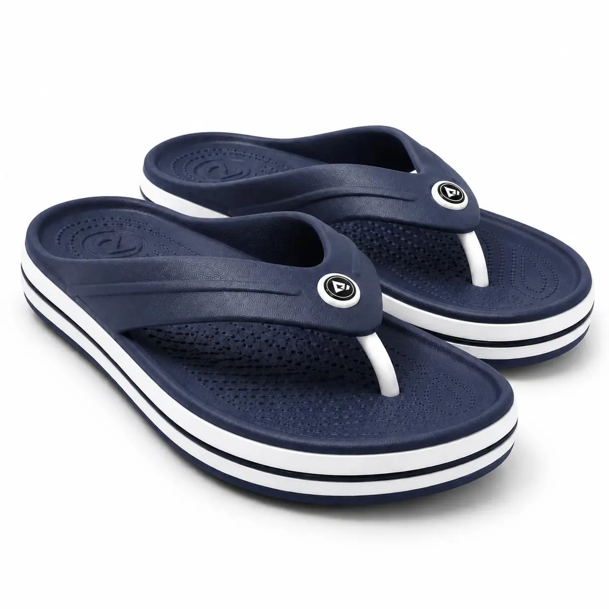 Chinelo de Dedo Masculino em EVA Texturizado | Tiras em Y, palmilha com pequenos relevos e acabamento lateral contrastante para o uso casual.
