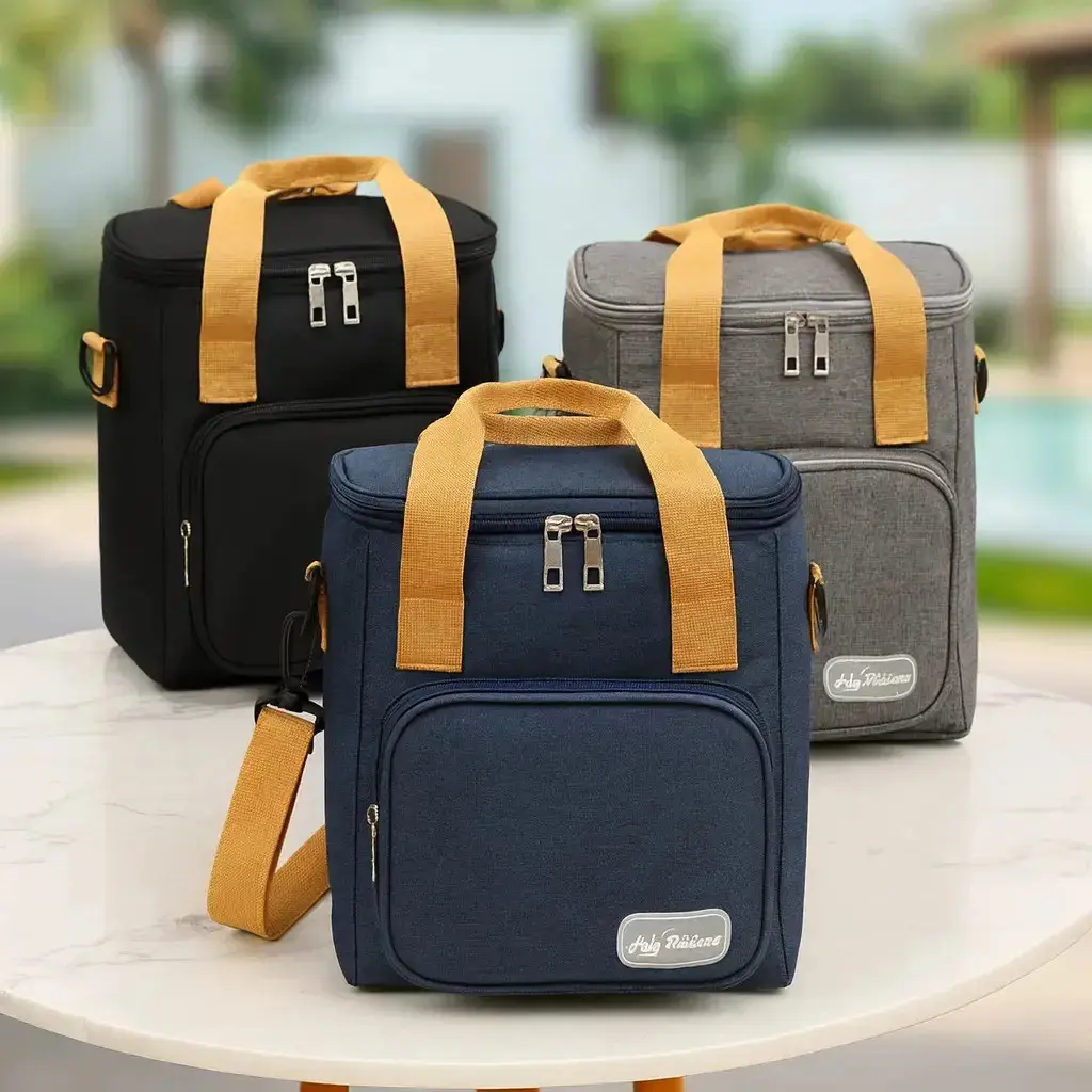 Bolsa Térmica Lancheira Marmita 12L Média Cerveja Comida Bebidas Academia Trabalho Escola Passeio Alça Ajustável e Removível Conserva Quente E Frio Cor Preta Tche Amo thumbnail 10