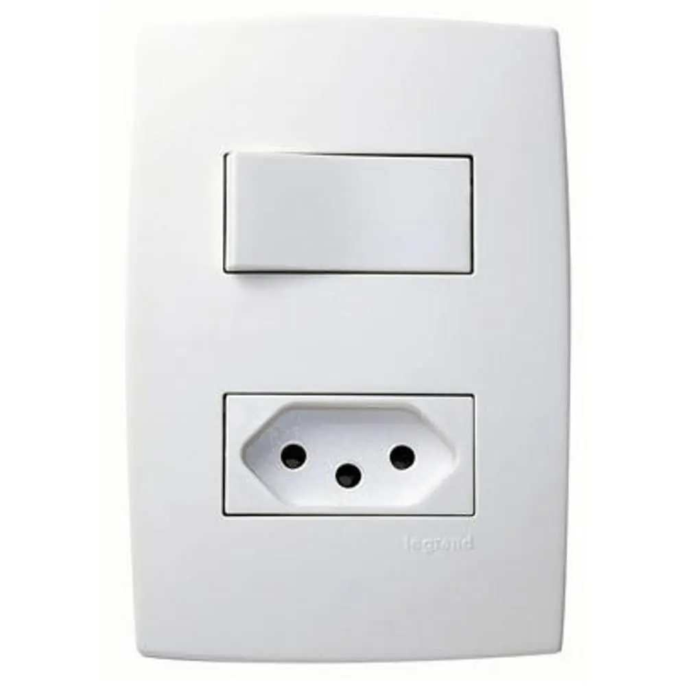 Interruptor Simples + Tomada 2p+t 4X2 10A Branco - Pialplus - Pial - 615074 - 1