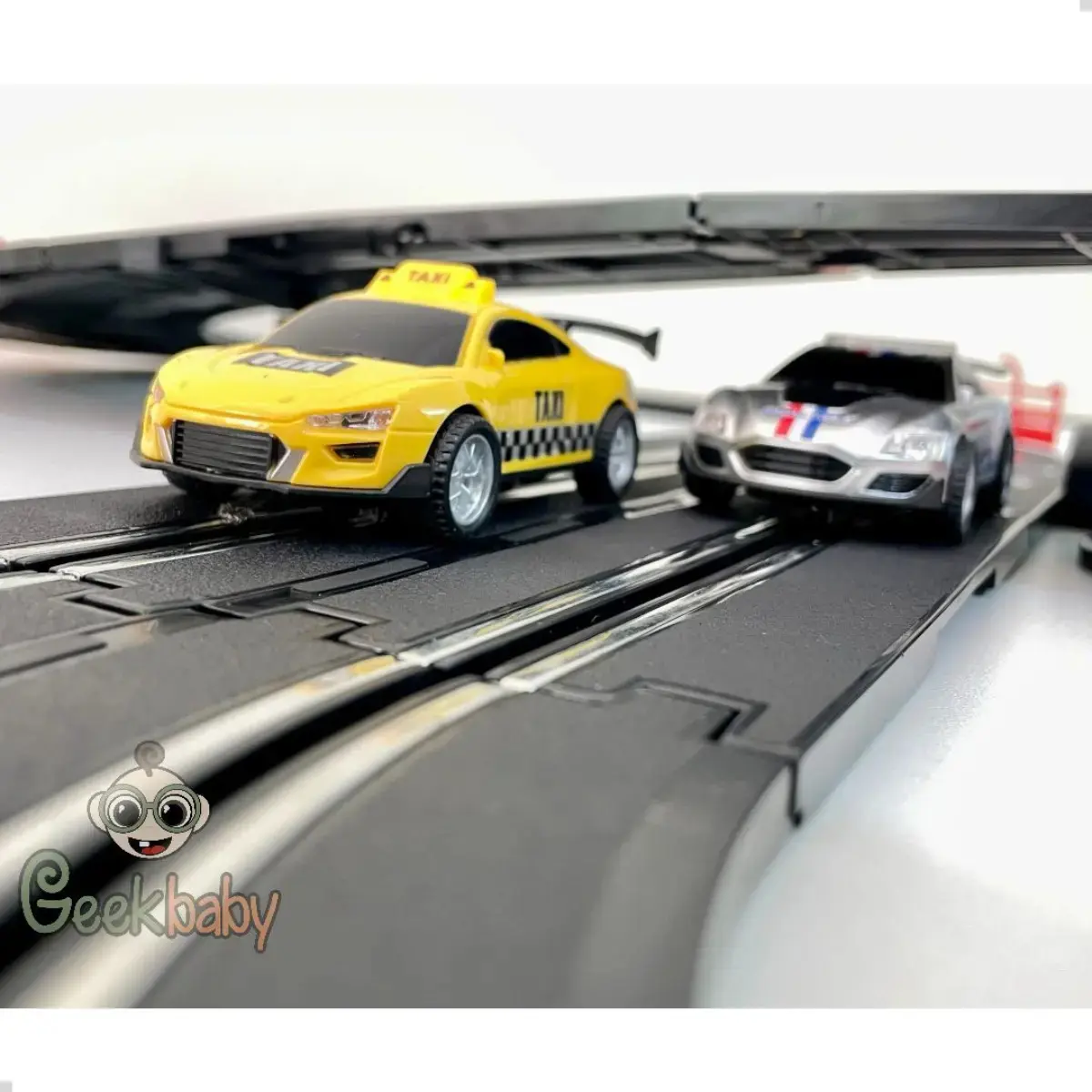 Pista Autorama Organiser Dmt5892 280cm 2 Carrinhos e 2 Controles thumbnail 2