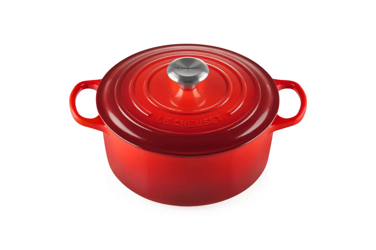 Le Creuset Panela Redonda 24 cm Ferro Fundido Esmaltado Signature Vermelho | Ferro Fundido Esmaltado, Signature