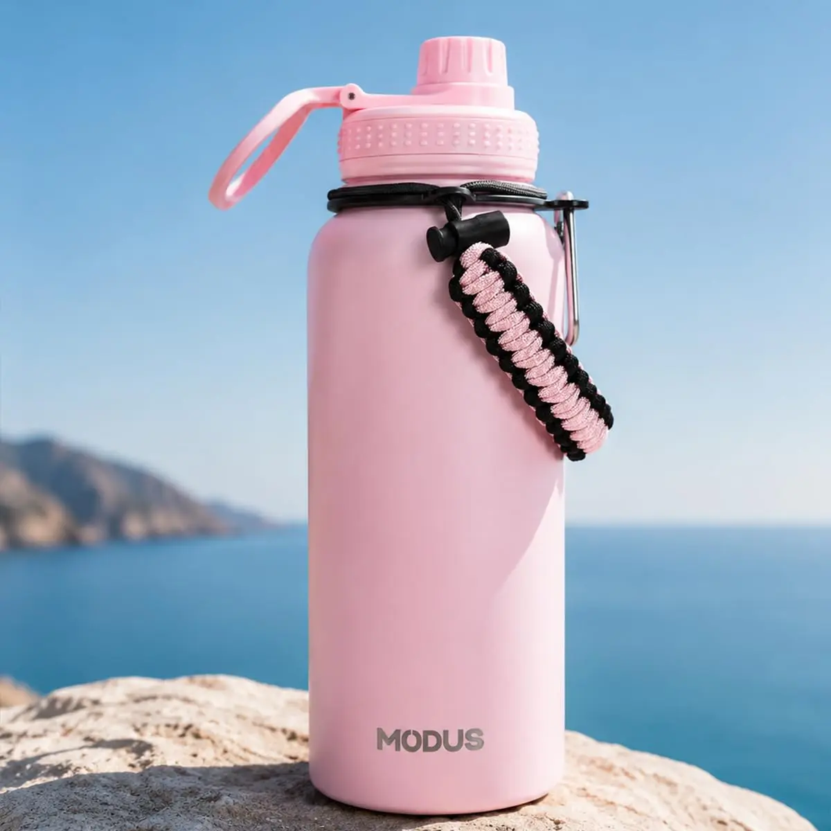 Garrafa Térmica 950ml de Inox, Parede Dupla, Isolamento a Vácuo | Bico Antivazamento, Com Alça de Paracord, Mantém Quente e Gelado (Rosa)