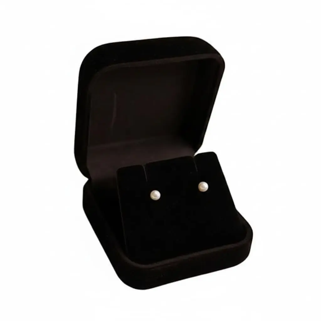 Primeiro Brinco Pérola 4mm Banhado Ouro C/Tarraxa Baby Presente Semijoia Com Caixa De Veludo