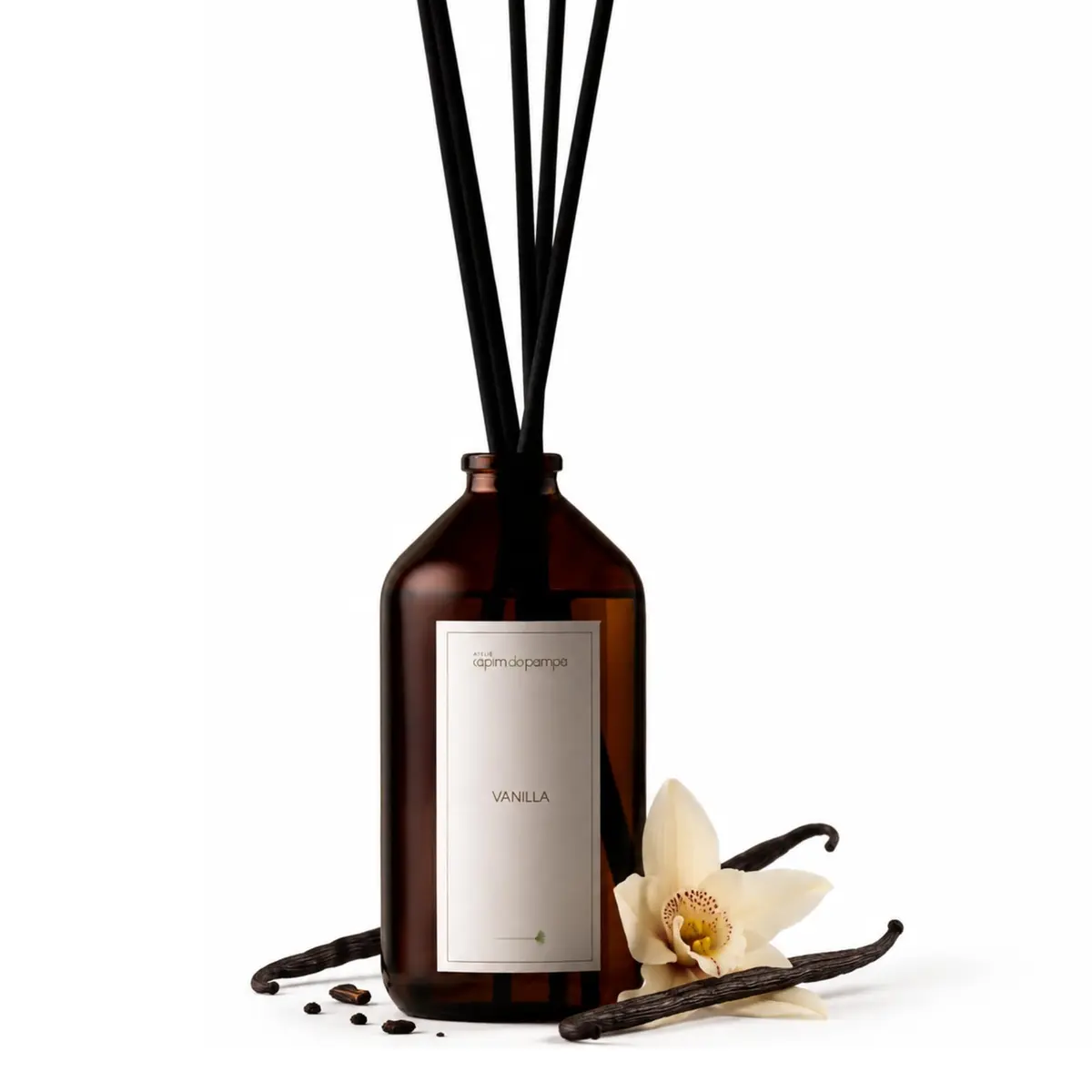Ateliê Capim do Pampa Difusor de Aroma de Varetas Vanilla (Baunilha) 230ml | Aromatizador de ambiente artesanal, fragrância floral e cremosa, vidro âmbar com 5 varetas de algodão, perfuma e decora
