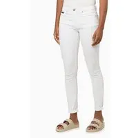 Calça Feminina Color de Sarja Infinite Black Super Skinny Cintura Média Calvin Klein Jeans - Branco Calça Feminina Color de Sarja Infinite Black Super Skinny Cintura Média Calvin Klein Jeans Branco 34