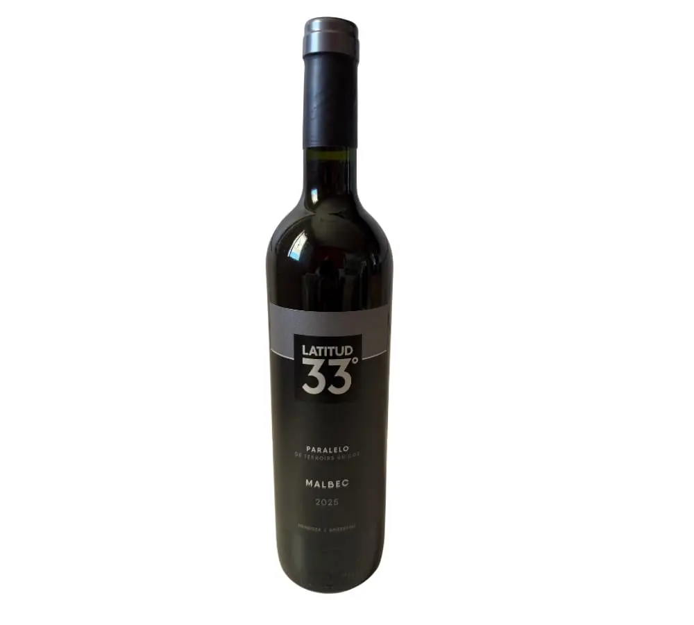 Latitud Vinho 33 Malbec 750Ml | Vinho tinto encorpado, frutado, com taninos macios e notas de frutos negros.