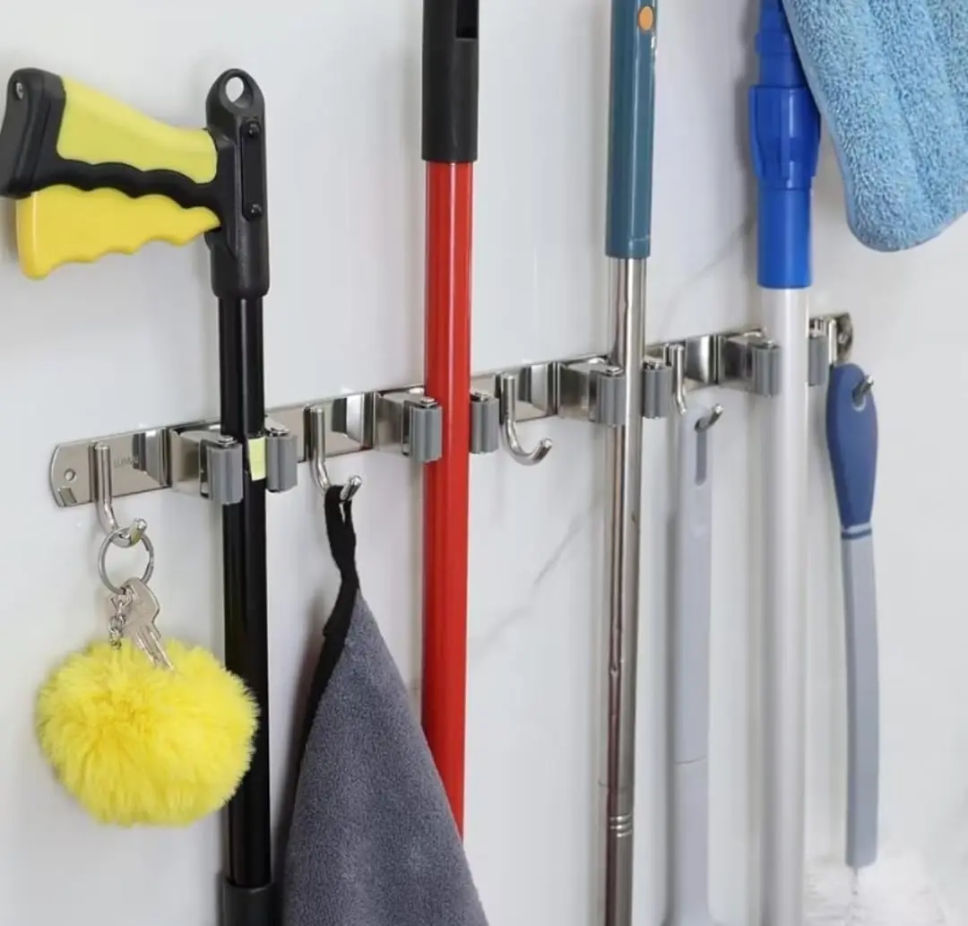 Suporte Organizador Multiuso de Parede em Aço Inox 9 em 1 Porta Vassouras Rodo Esfregão Utensílios de Limpeza e Ferramentas de Jardim 49,9cm Suporta 30kg Instalação Fácil - Three Brothers