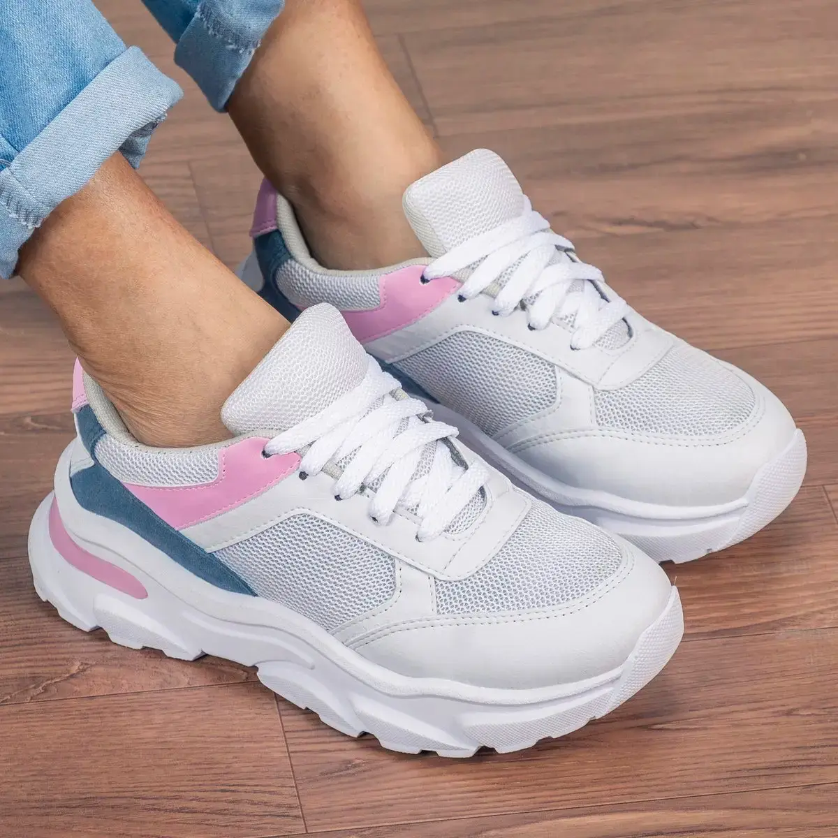 Tênis Esportivo Cloe Feminino GuGi Caminhada Leve e Confortável Para o Dia a Dia em Camurça 621-GG