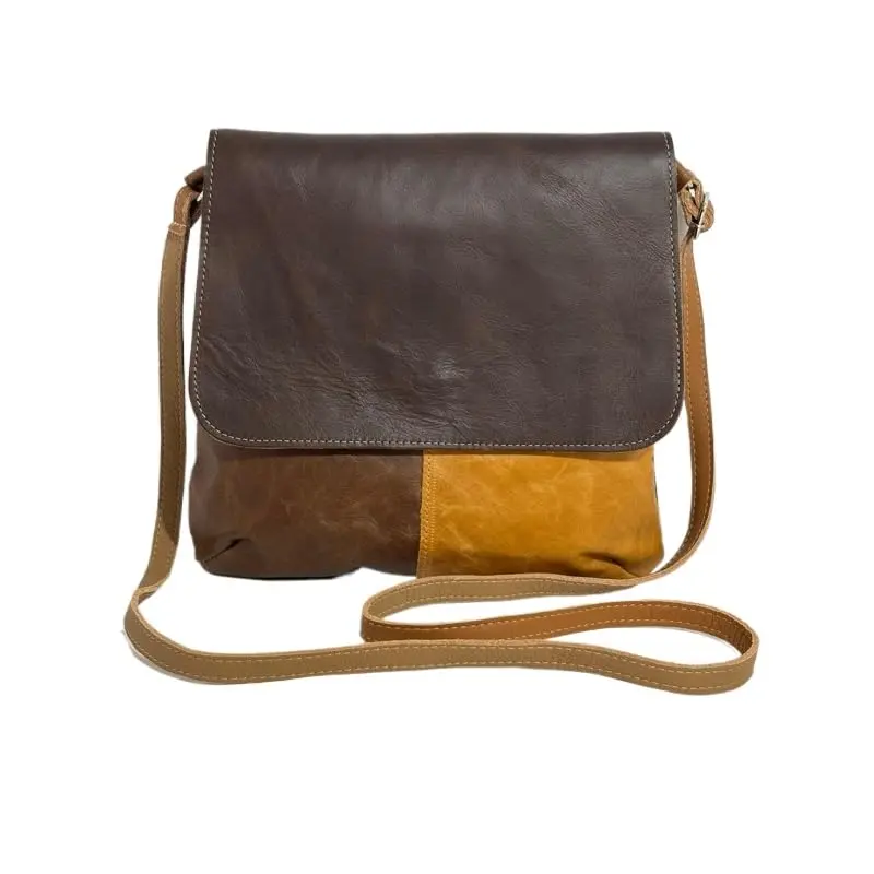 Bolsa Tiracolo Feminina Couro Legítimo Bovino Tamanho (Mesclada) | Bolsa feminina em couro bovino legítimo com tampa, alça regulável e bolsos com zíper para uso diário, trabalho e viagem - 1