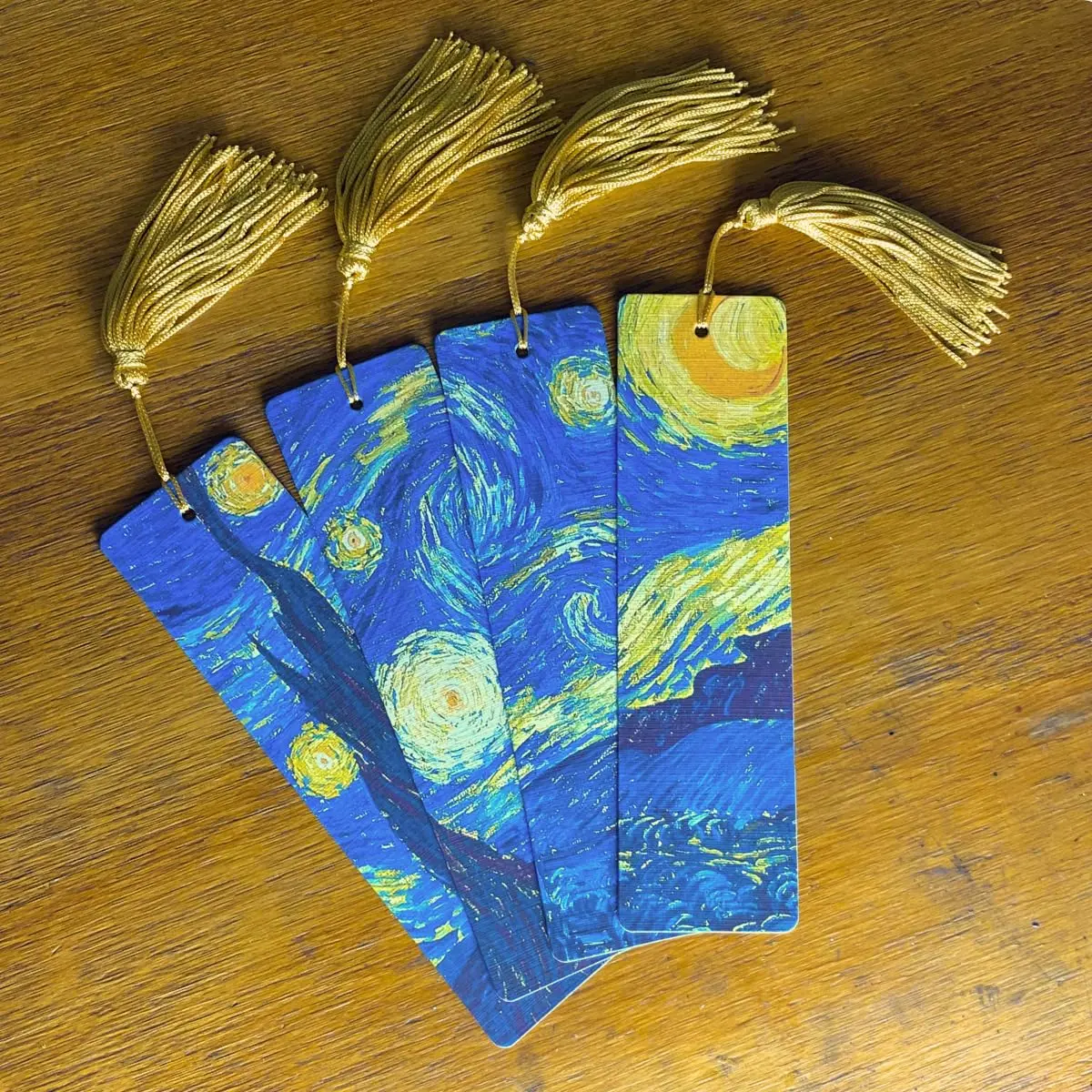 Marcador de Página Premium Van Gogh Noite Estrelada, Textura de Linho, com Tassel, 4 Unidades - Ler & Ser