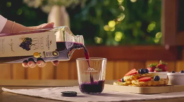Suco De Uva Tinto Integral - Casa Madeira - 1L thumbnail 3