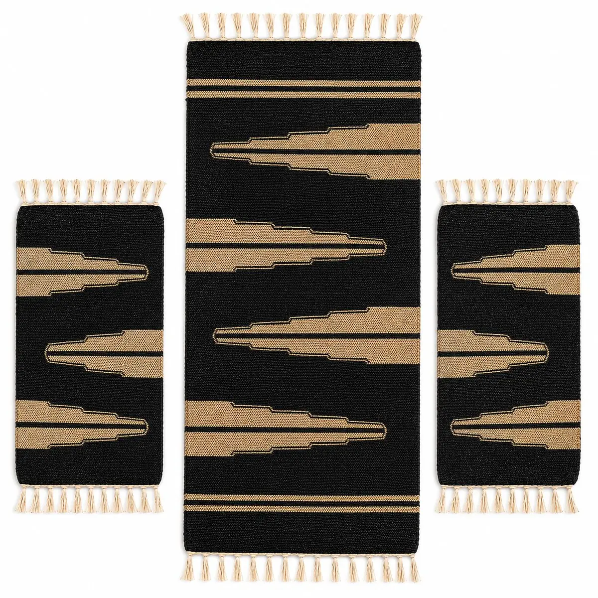 Kit 3 Tapetes Artesanais Preto e Bege com Passadeira e Franjas | Kit com 3 tapetes artesanais que traz conforto, praticidade e um toque elegante para sua cozinha.