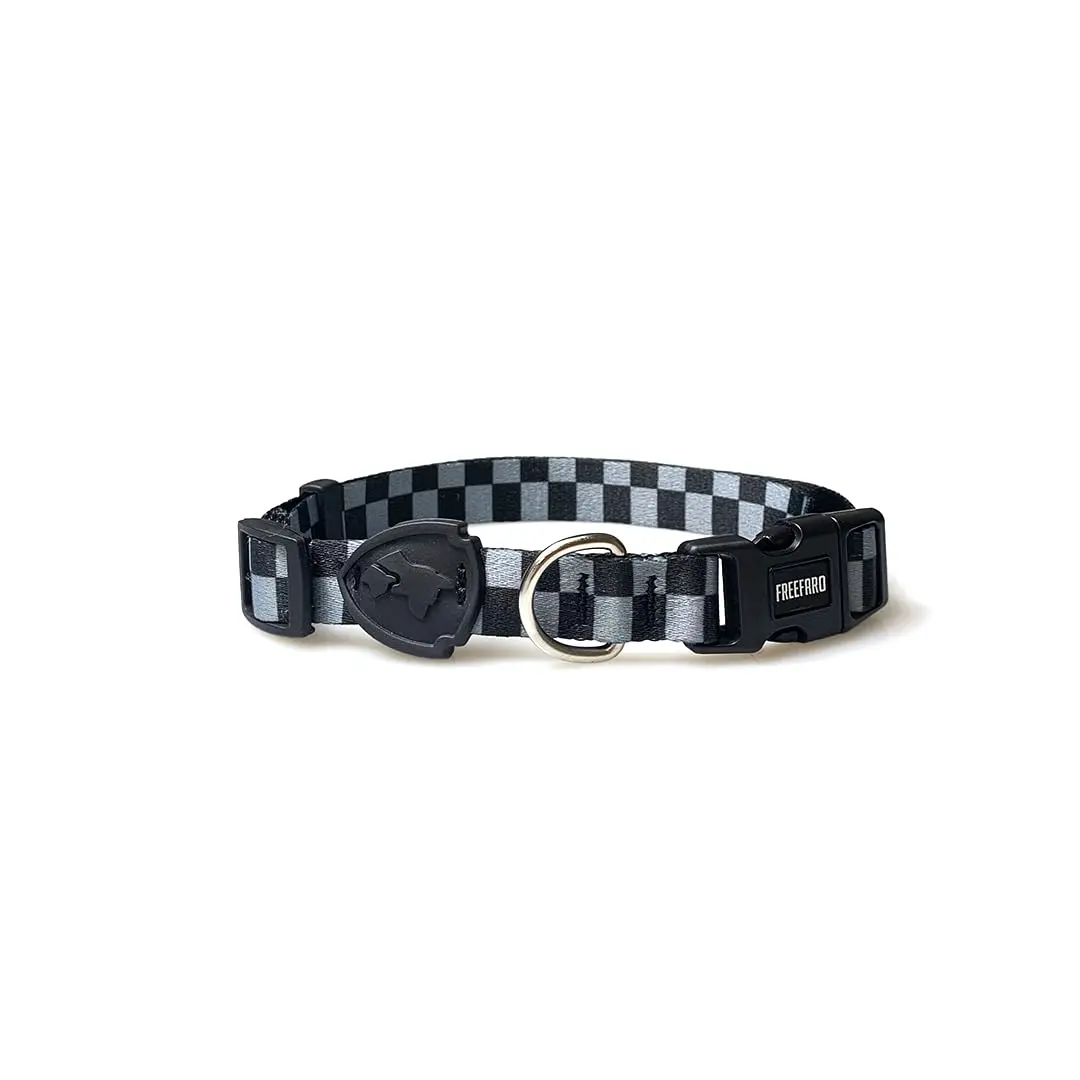 FreeFaro - Coleira Tabuleiro - G | Ajustável, Poliéster Resistente, Fecho Seguro com 4 Pontos, Tecnologia inTransfer para Cores Vivas – Diversos Tamanhos