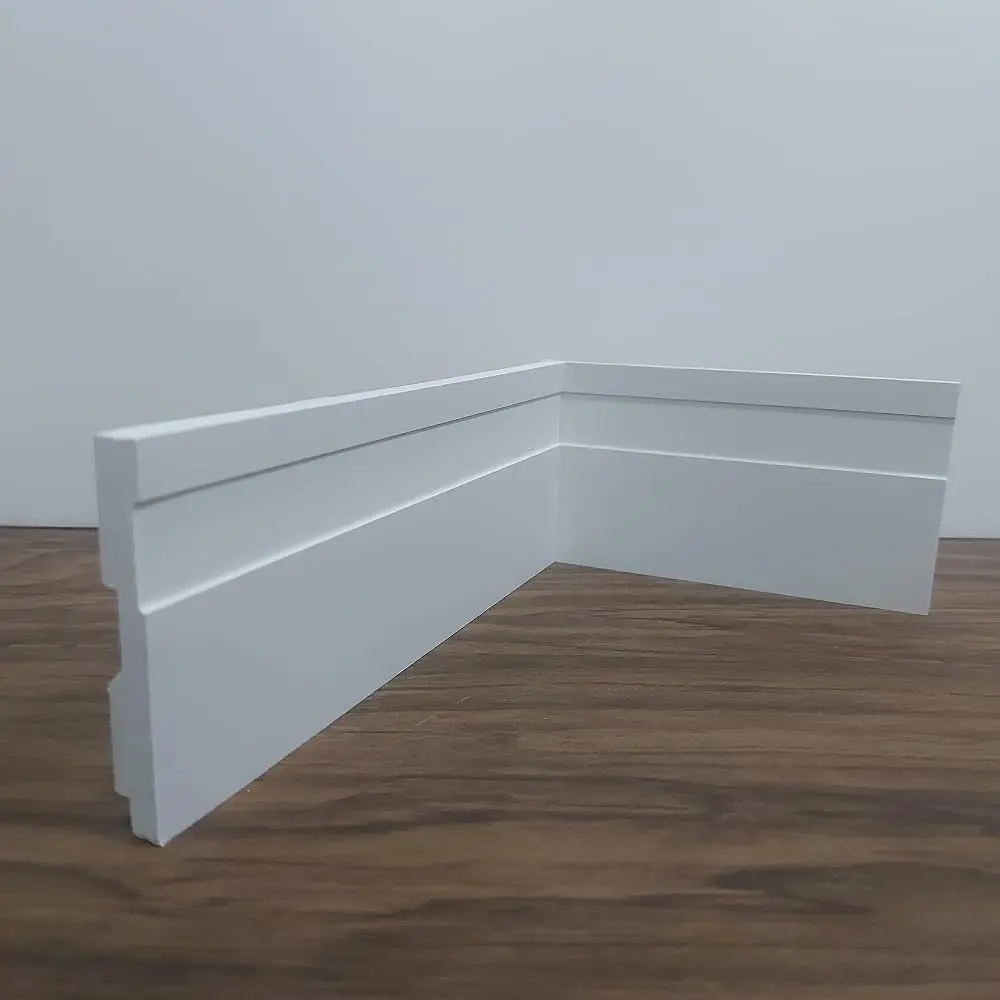Kit com 10 Barras de Rodapé de Poliestireno Frisado 7cm – Acabamento Moderno, Resistente e Durável – Ideal para Ambientes Internos, Design Sofisticado para Decoração Com Kit Instalação